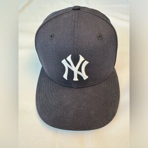 NY Yankees hat, size 7 3/8. Cooperstown collection.